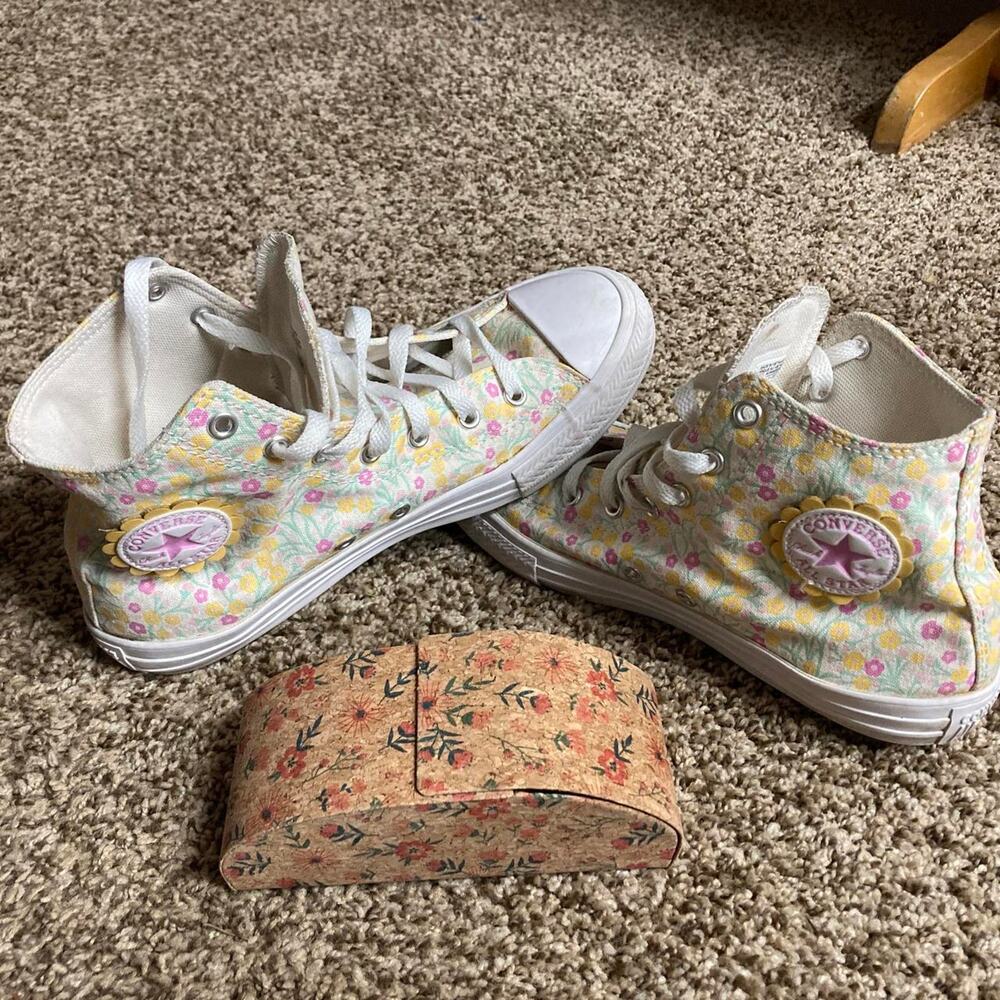 Floral converse high tops size